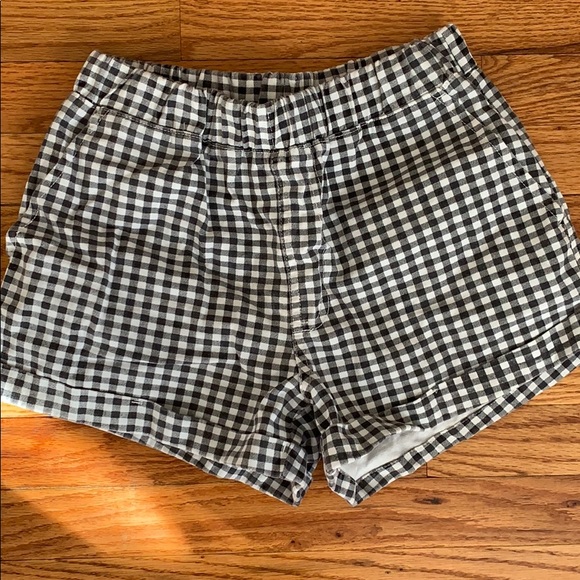 Forever 21 Pants - 3/$20 BUNDLE Cute high-waisted checkered shorts